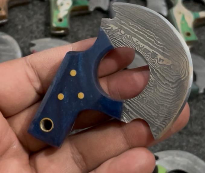 Mini Pizza Cutter Ulu Knife with Wood Grain Damascus Blade