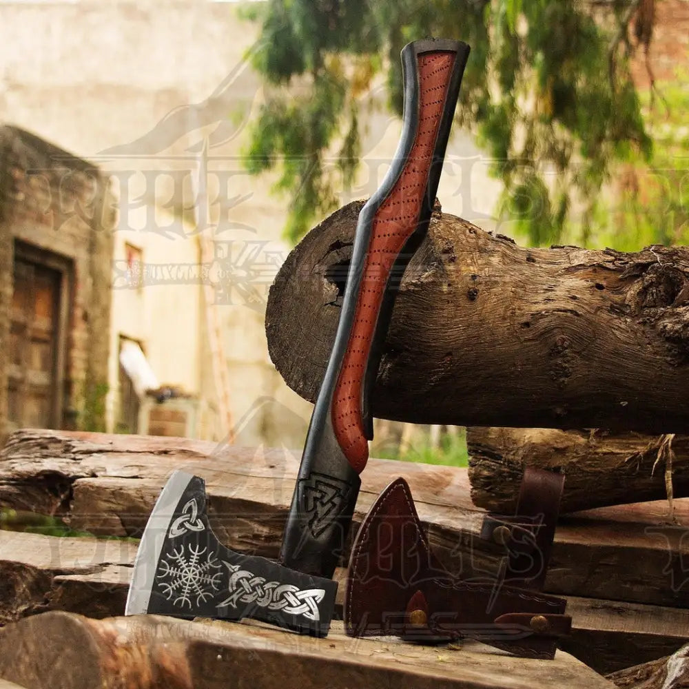 Skeggøx Set — Viking Axe with Hand-Engraved Runes