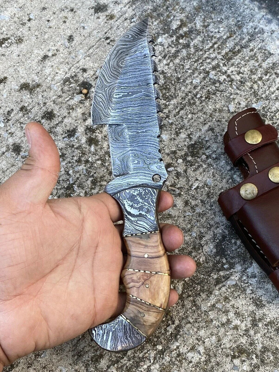 Sawback Tracker Bushcraft Knife with Olive Wood Handle & Leather Sheath